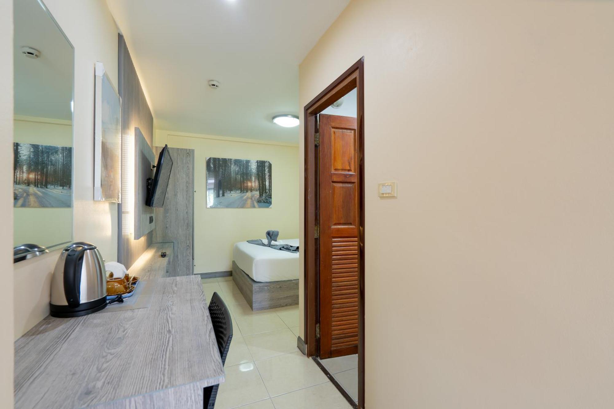 Square One Hotel Patong Eksteriør billede