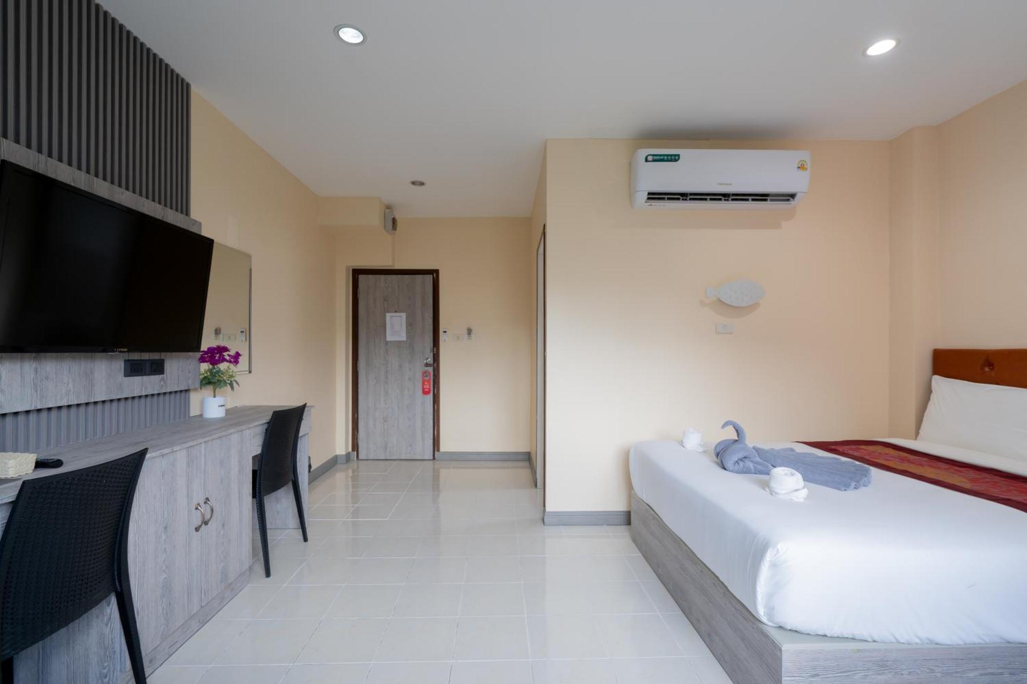 Square One Hotel Patong Eksteriør billede