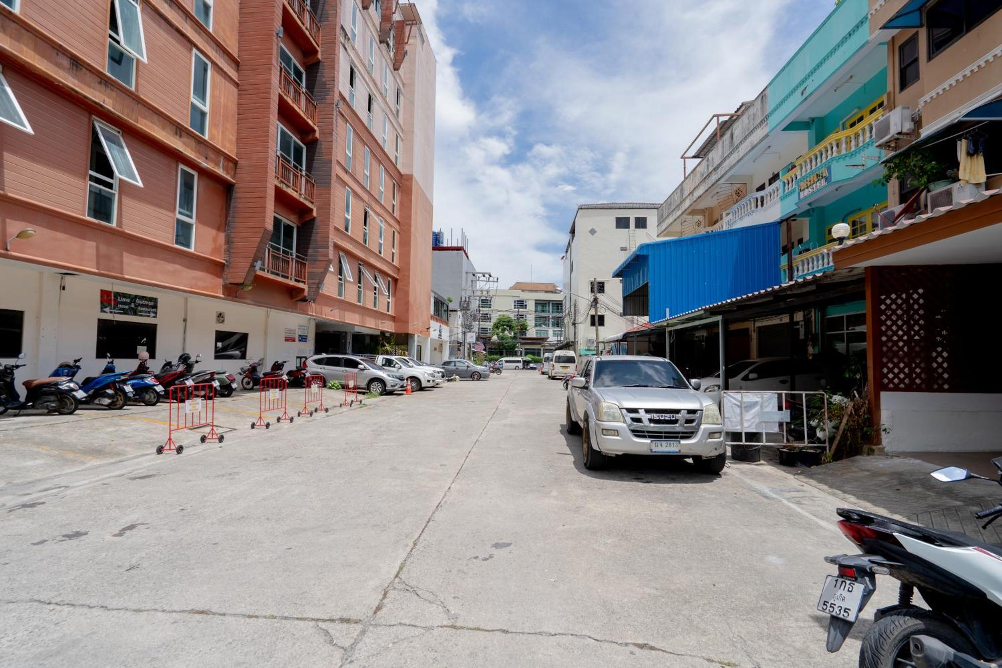 Square One Hotel Patong Eksteriør billede
